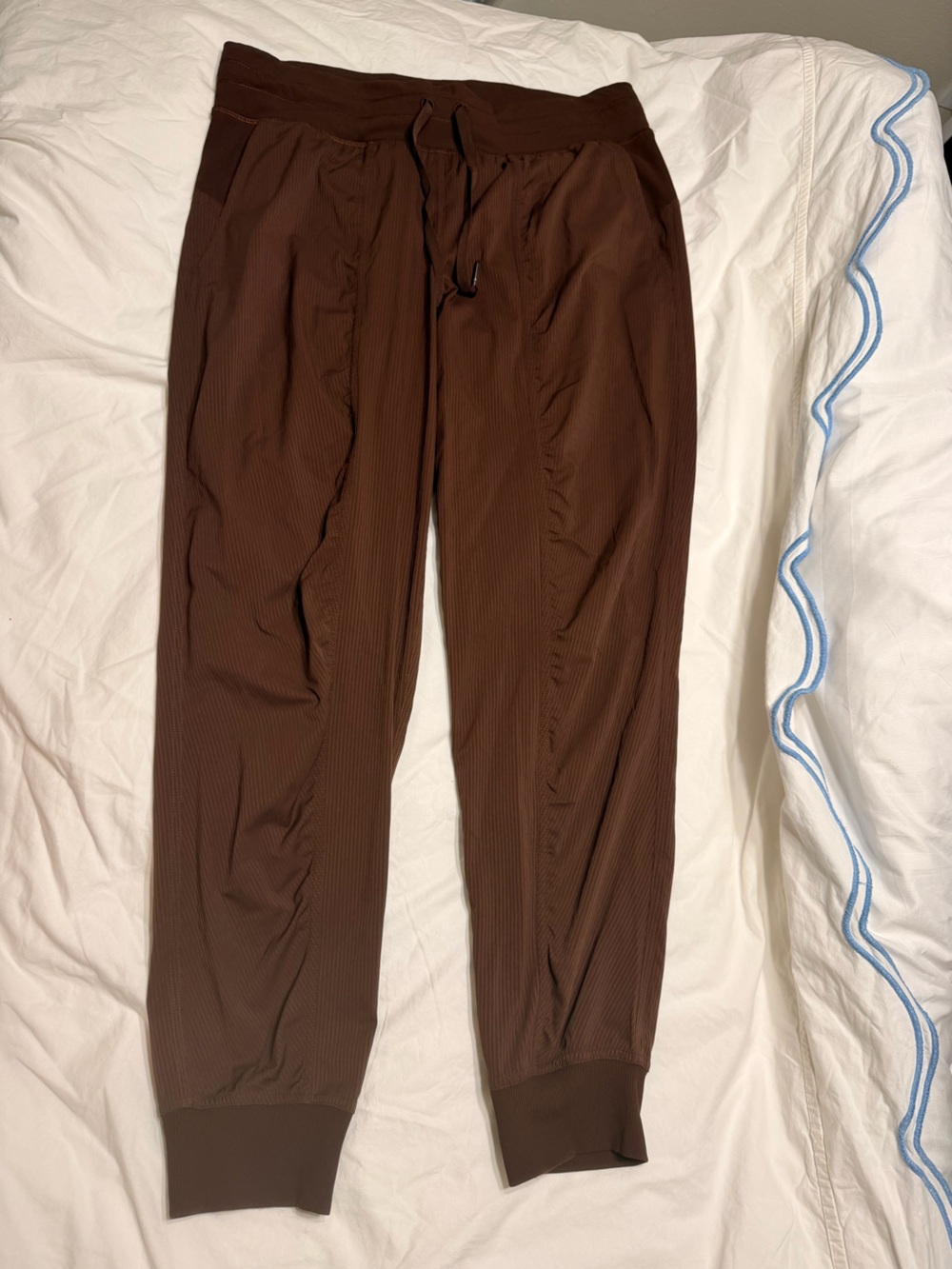 Womens lululemon dance studio joggers mid-rise full length size 10